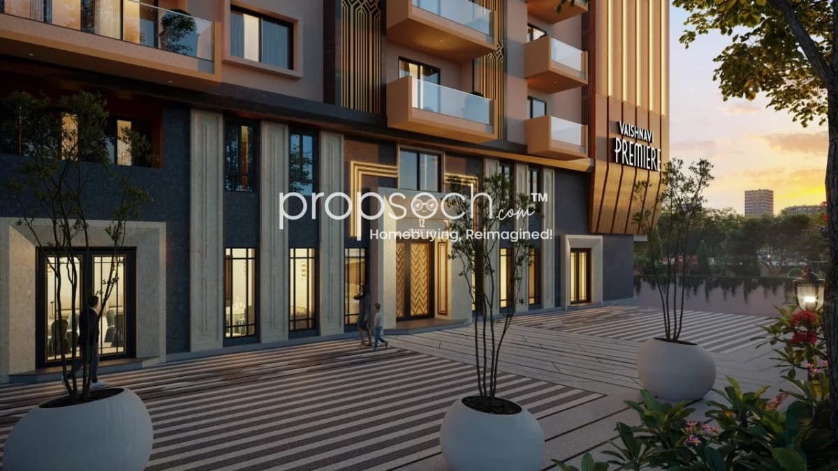 Vaishnavi Premiere image 2